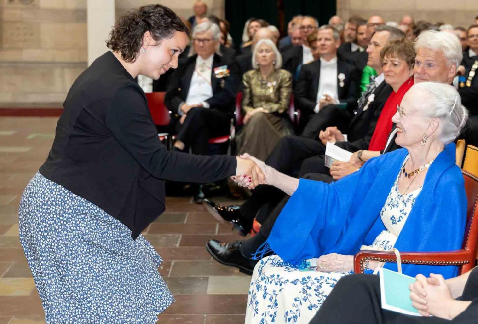 Monika Schachtschabel van Amerongen fra Dan Wiche Malerfirma modtog en bronzemedaljen samt Københavns Malerlaugs Legat for sin kunnen som bygningsmaler.