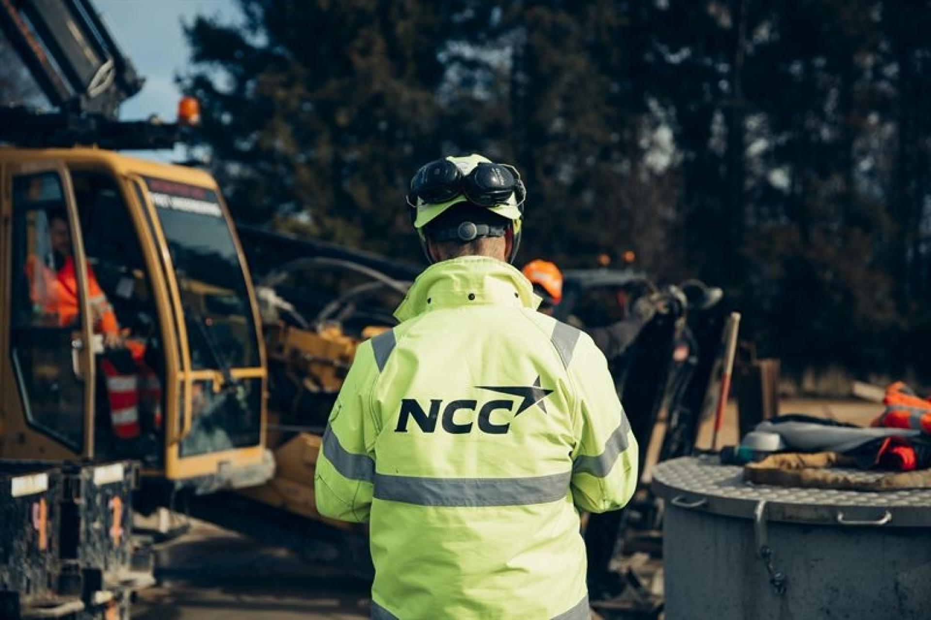 NCC har anvendt gravefri metoder siden starten af 1990'erne, og har efterhånden god erfaring med renoveringer af Hofors kildepladser i områder med sårbar natur. Foto: Jonathan Grevsen