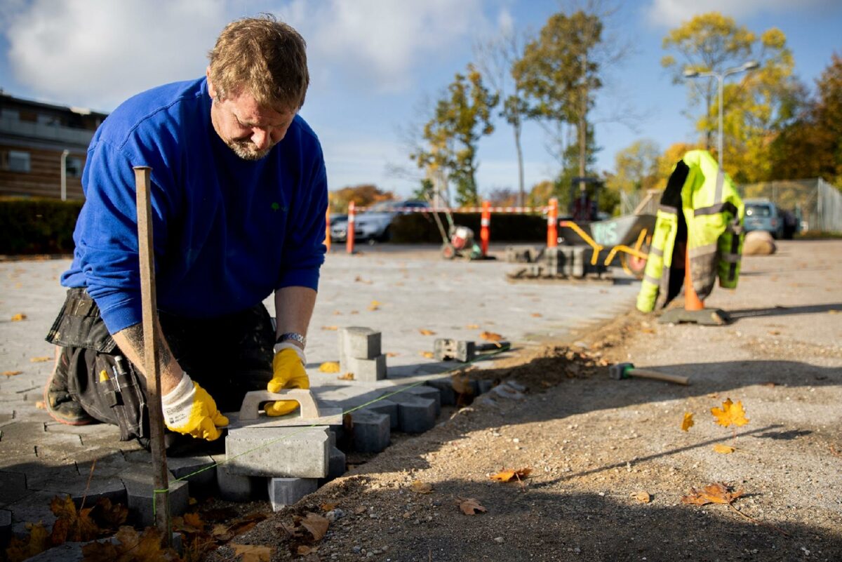 Håndværker oplever oftere, at materialer af genbrug, men det afholder dem ikke fra at udføre opgaven.