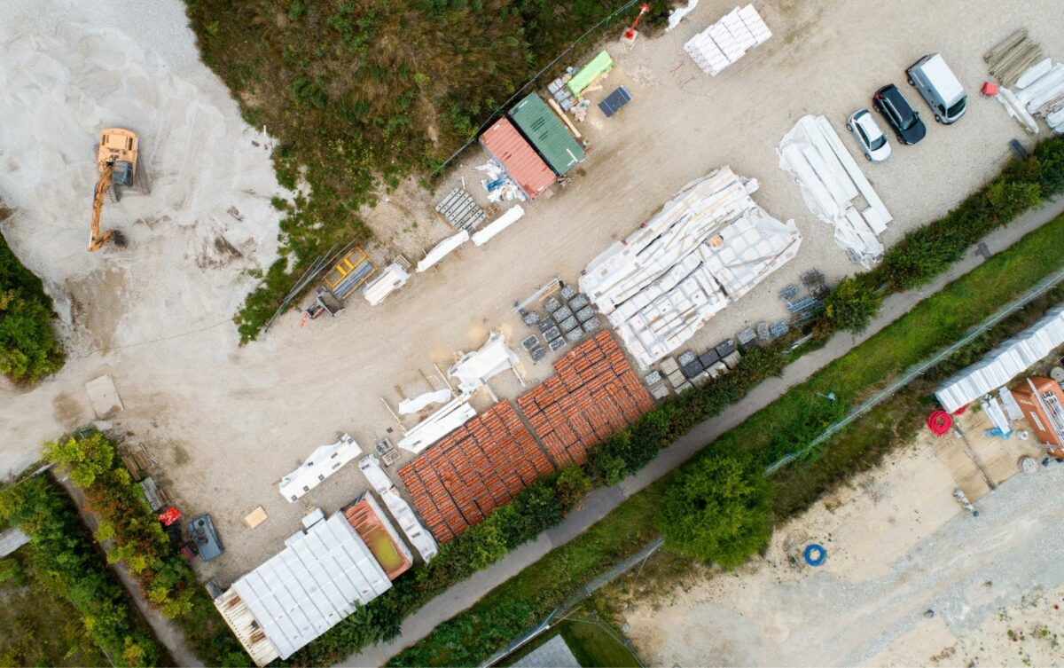 Der er tænkt nøje over materialevalget til det cirkulære børnehus Svanen i Gladsaxe Kommune. Foto: Jonathan Grevsen.