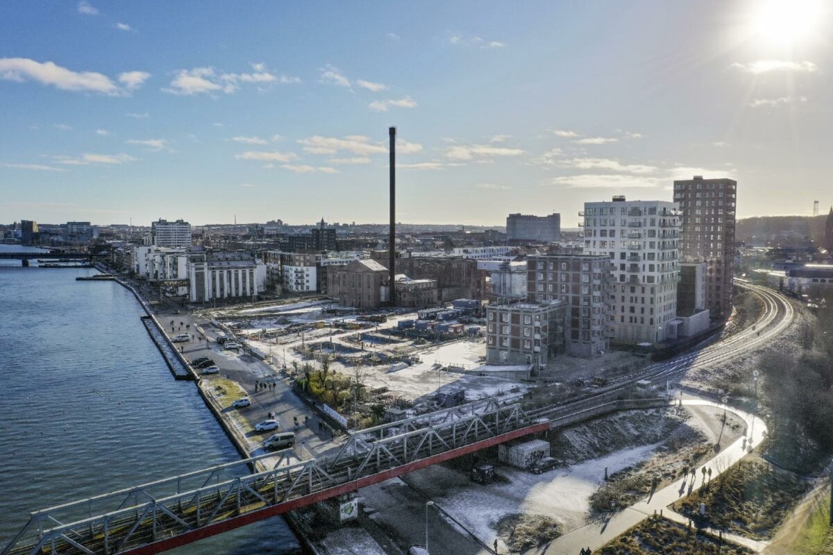 Nye højhuse skyder op på den gamle spritgrund i Aalborg. Foto: A. Enggaard og Spritten.