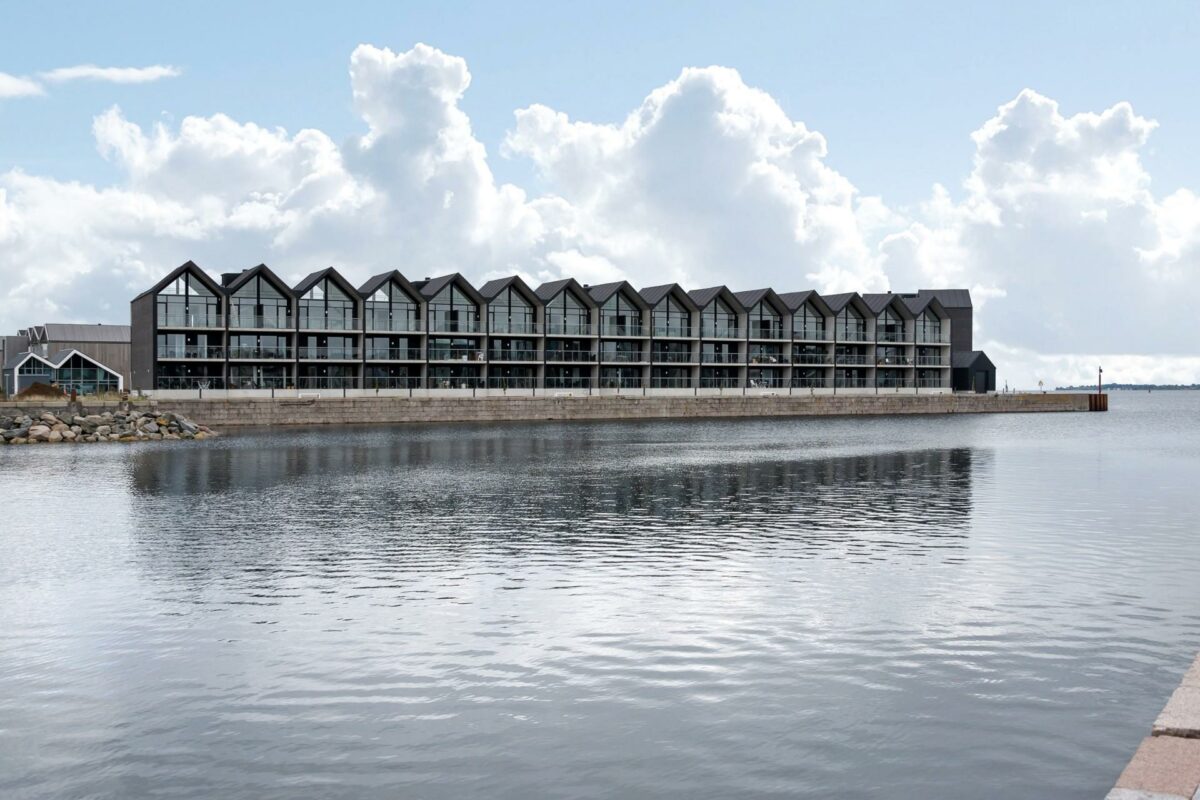 Skala Arkitekter har tegnet de 62 boliger på havnen i Nyborg, bygherre er Pædagogernes Pension, Kuben Management er bygherrerådgiver og entreprenør er CJ. Pressefoto.