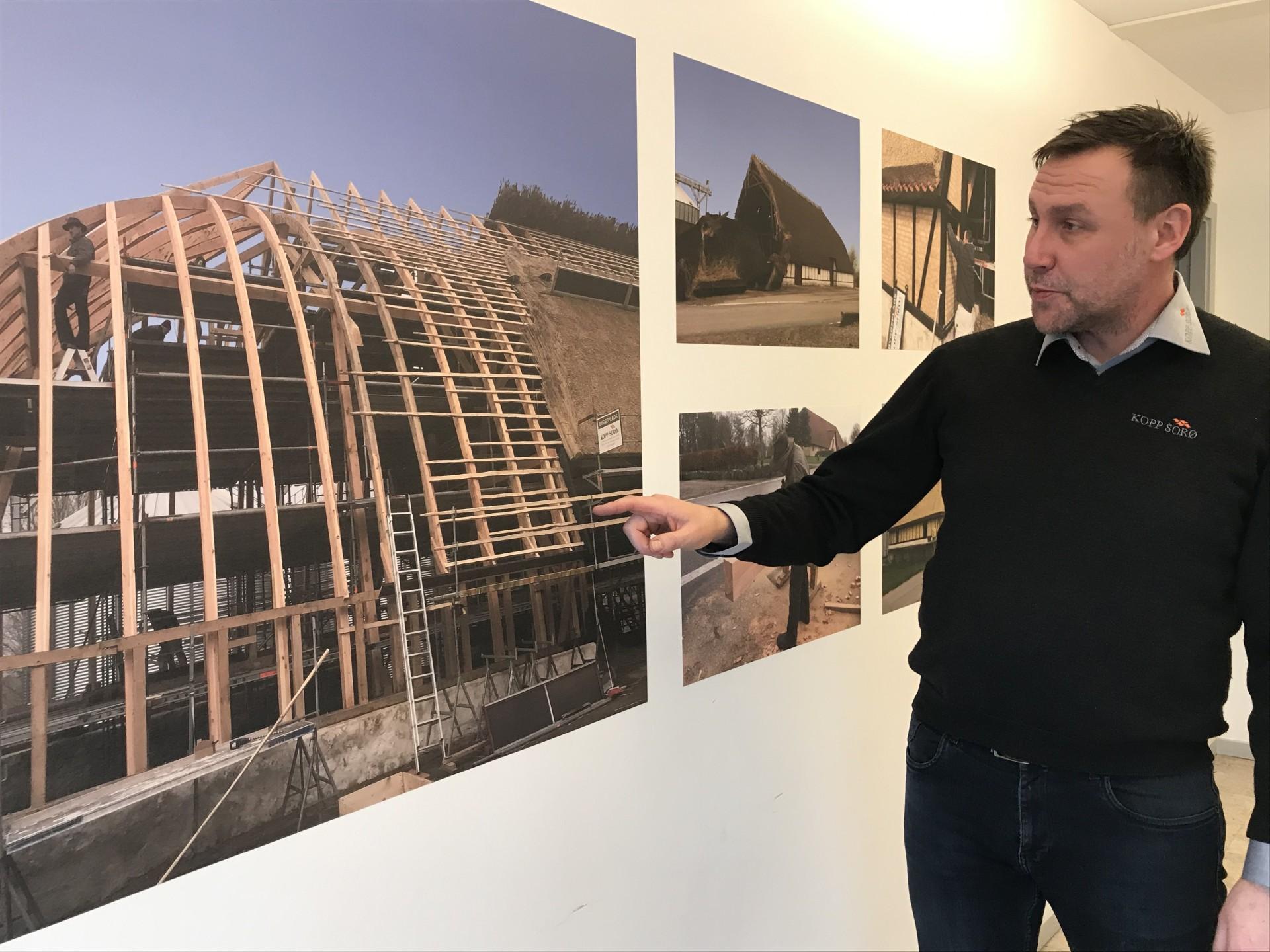 Brugen af gamle håndværkstraditioner og varierende byggeopgaver giver Kopp Sorø en profil, som tiltrækker medarbejdere, der gerne vil prøve kræfter med restaurering. Foto: Hans-Henrik Lærke.