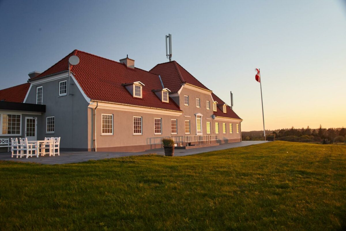 Æstetik er vigtig i mange renoveringer, men energimæssige hensyn vægter også højt. Det var blandt andet tilfældet under renoveringen af Hotel Nor i Nordjylland. Pressefoto.