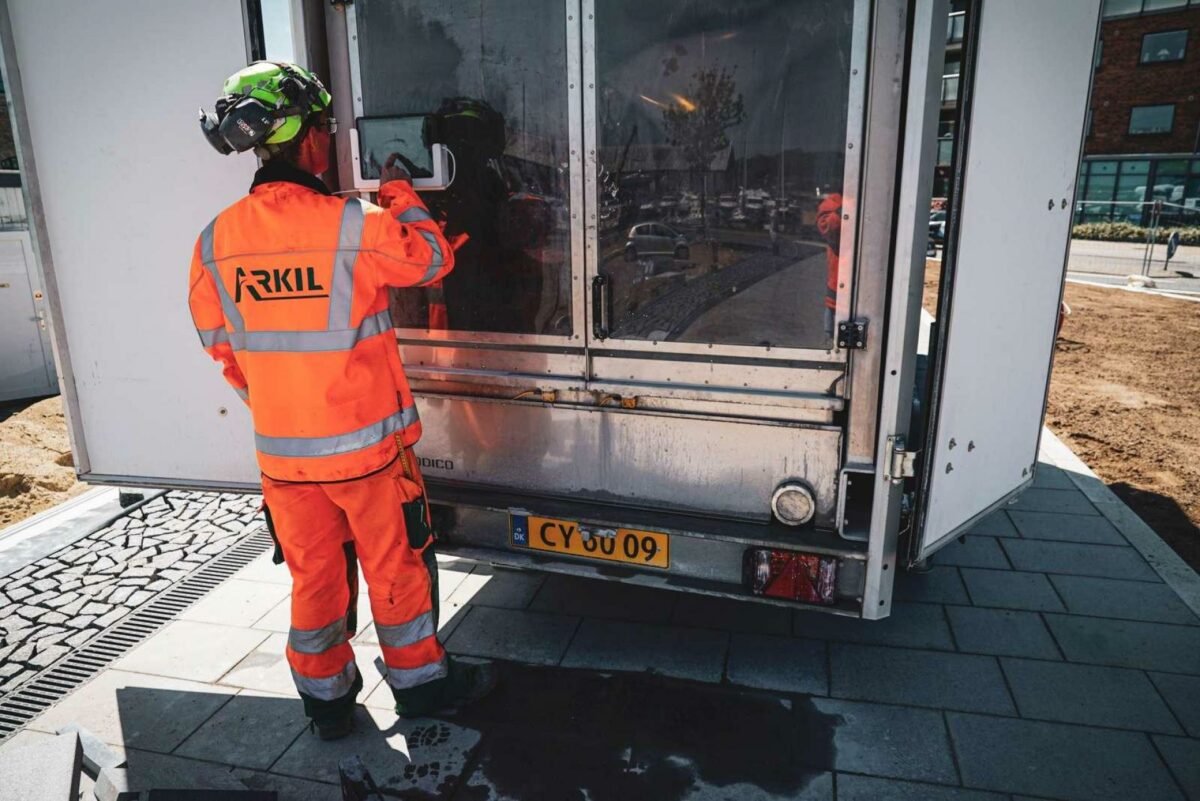 Sådan kan flise- og teglskæring meget vel se ud over alt i fremtiden. Pressefoto.