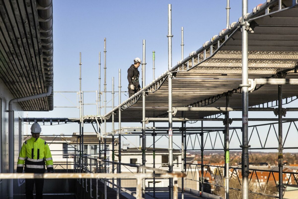 Når bygning og konstruktioner åbnes under en renoveringer dukker ofte noget uventet op, som kræver en ny plan. Foto: Kontraframe.