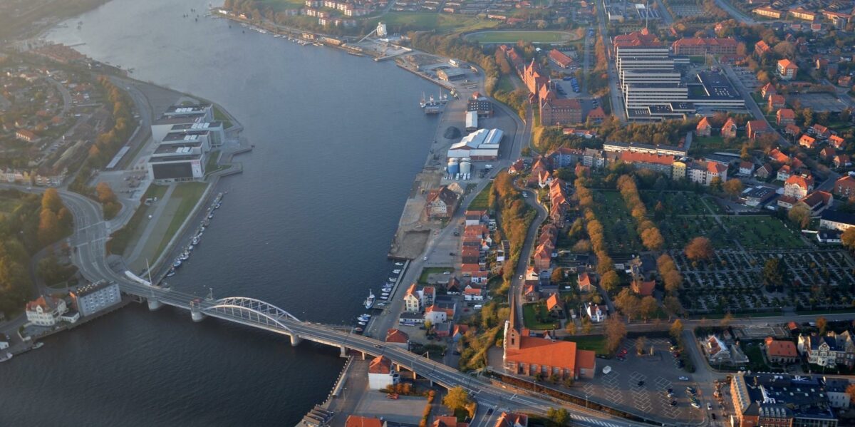 Sønderborg Kommune har modtaget to bud på et multikulturhus til 100 millioner kroner. Foto: Colourbox.