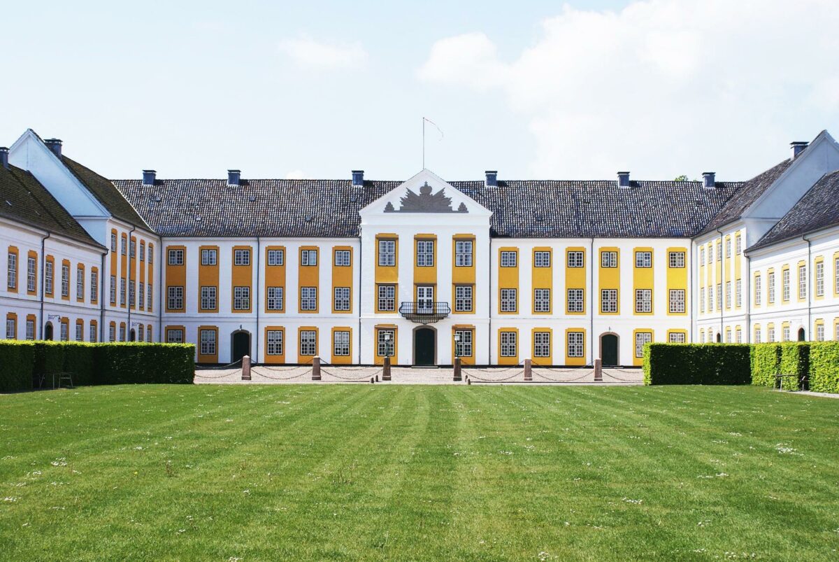 Renoveringen og ombygningen af Augustenborg Slot for 100 mio. kr er lagt i hænderne på Hansson & Knudsen A/S. Foto: Bygningsstyrelsen og CUBO Arkitekter A/S.