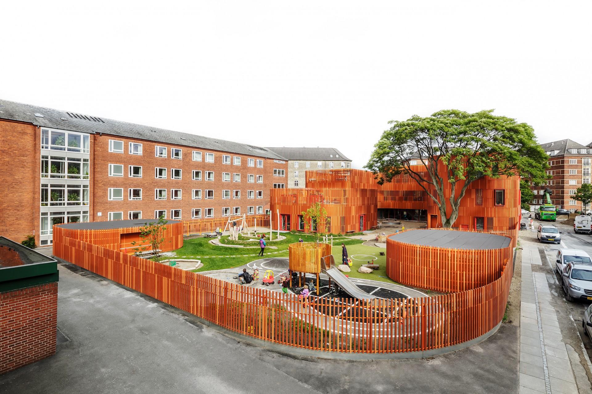 Cobe har tegnet daginstitutionen Forfatterhuset, som ligger i København. Foto: Rasmus Hjortshøj og Adam Mørk.