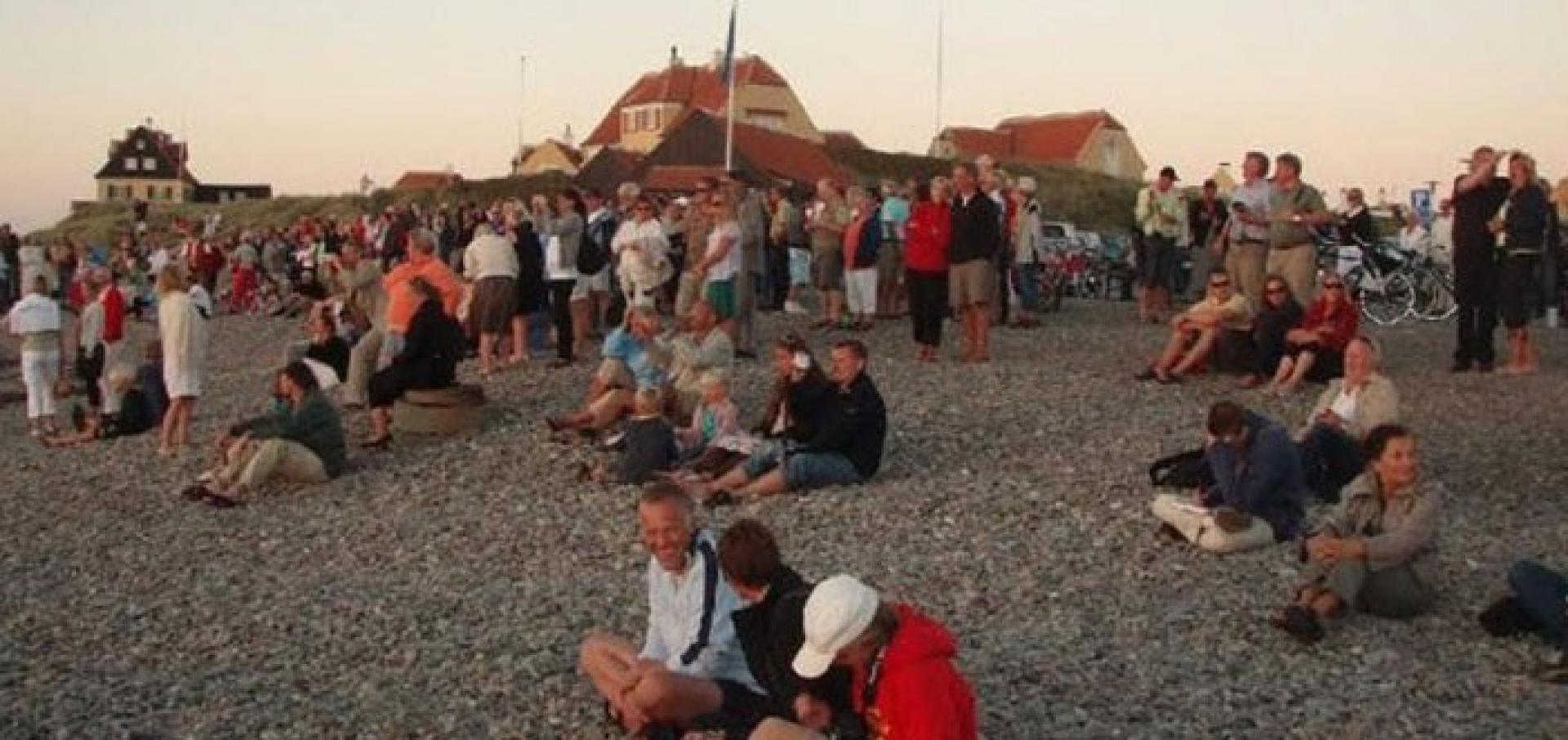 Solnedgangspladsen i Skagen skal være en plads for alle, hvor man kan nyde en af Nordjyllands smukkeste udsigter. Pressefoto.