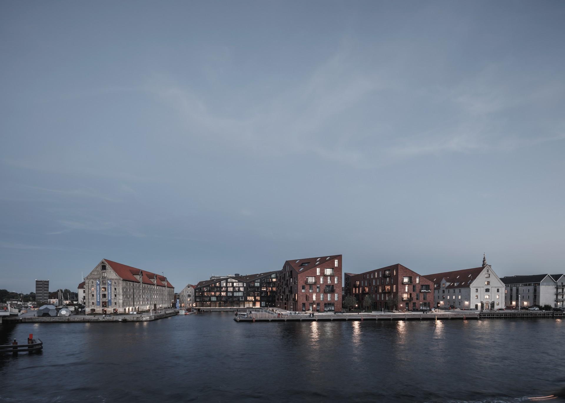 Vilhelm Lauritzen Arkitekter, COBE og GHB Landskabsarkitekter har tegnet Krøyers Plads. Foto: Rasmus Hjortshøj.