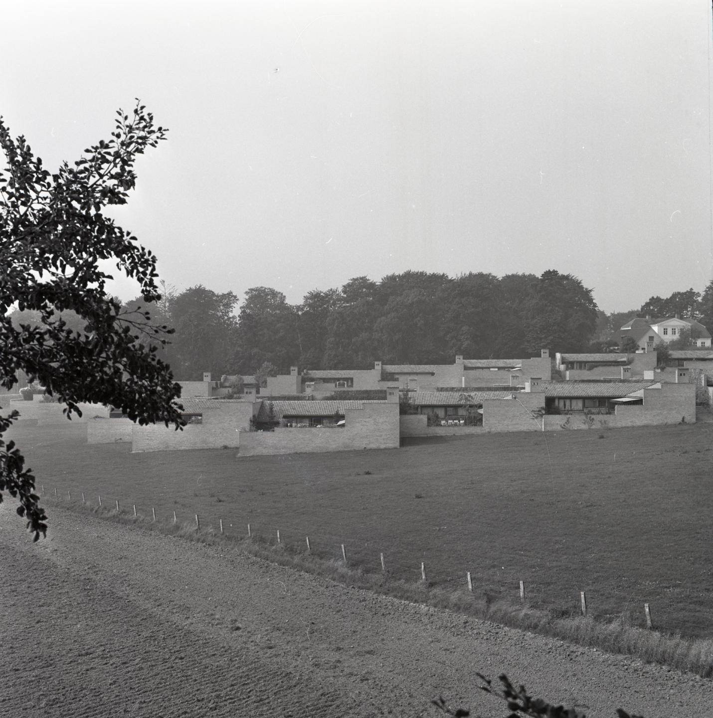 Fredensborghusene satte en standard for tæt-lavt byggeri i Danmark fra 1950'erne og frem. Foto: Utzon Center, Utzon Archives.